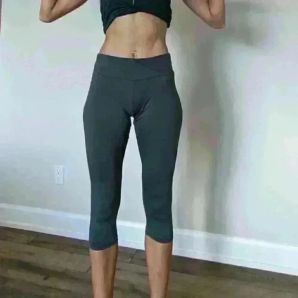 i.Fiv5 Pants - I.Fiv5, 3/4 leggings, with pocket,  grey, size Medium